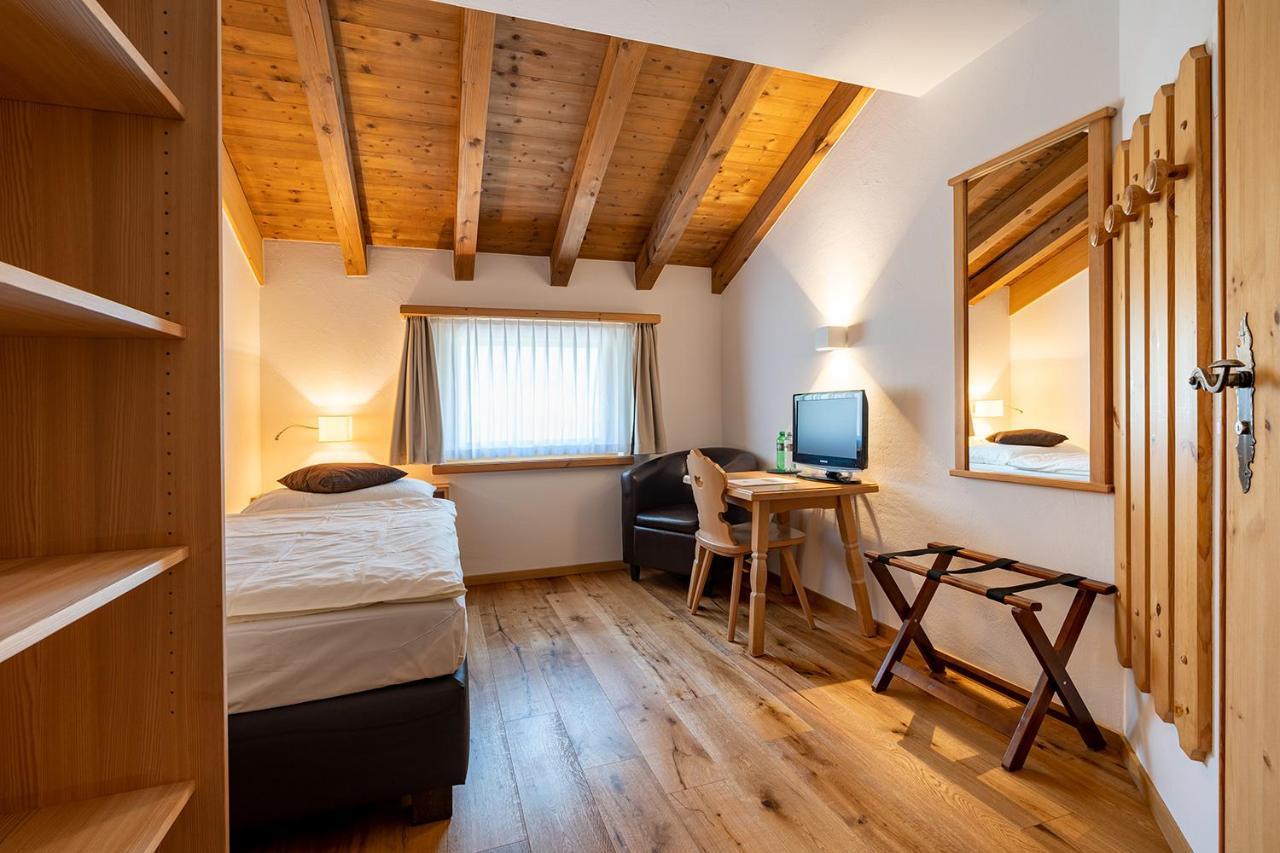 Hotel Saluver Celerina/Schlarigna Bagian luar foto