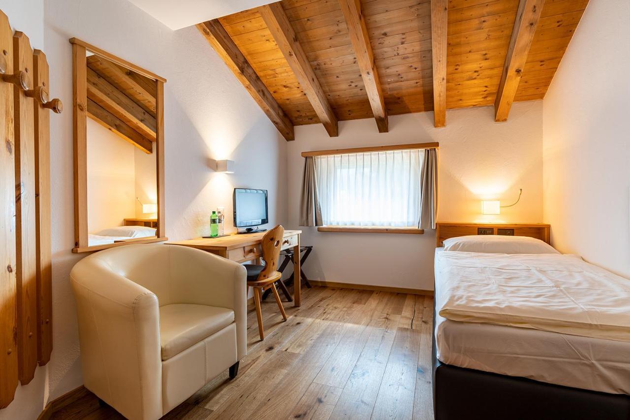 Hotel Saluver Celerina/Schlarigna Bagian luar foto